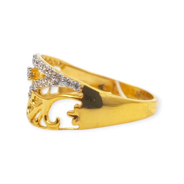 Beautiful Gold Ring for Ladies with Amazing Design